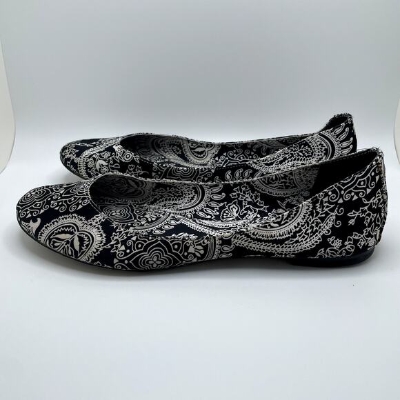 Black Paisley Flats Size 8 Steve Madden - Picture 6 of 8